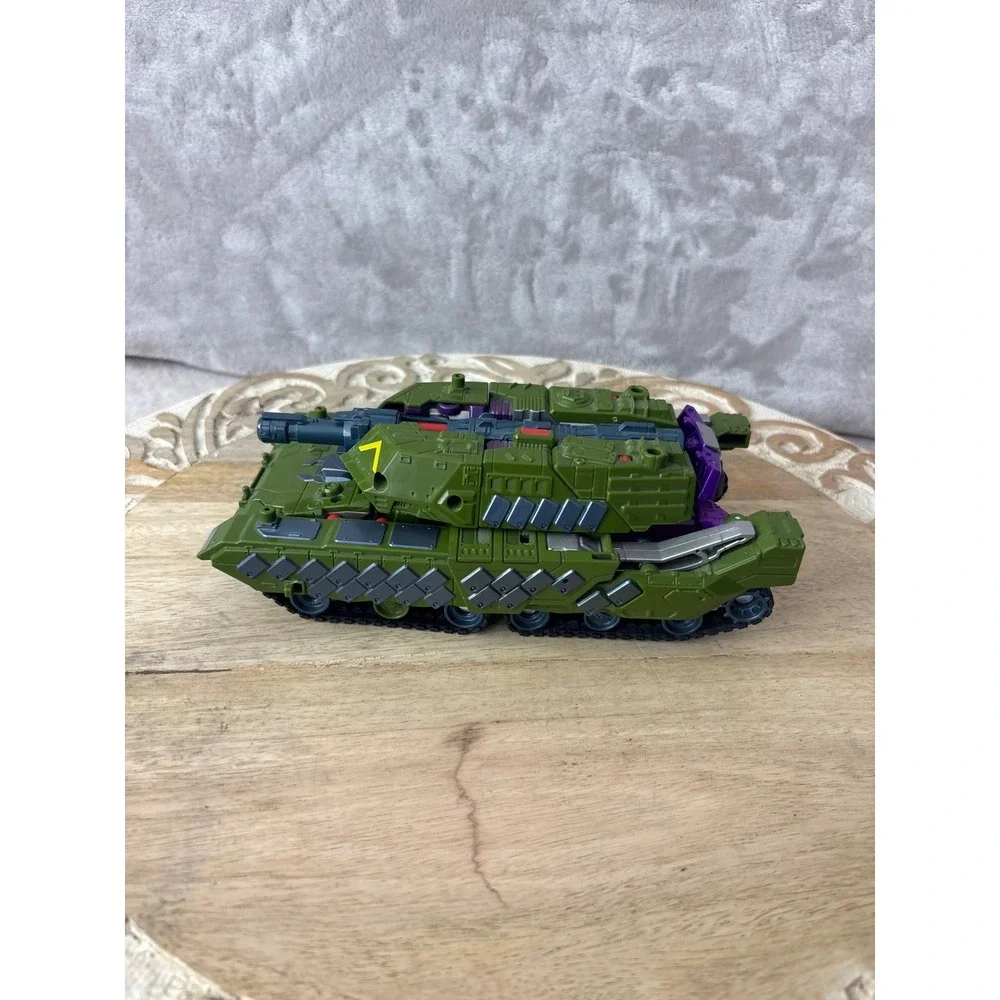 Transformers Legacy Evolution‎ Comic Universe Tarn Voyager Class Decepticon Tank